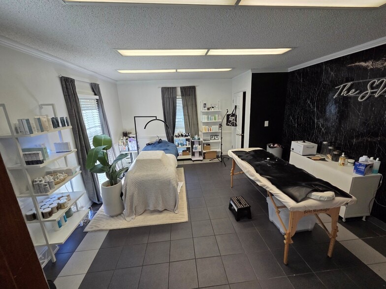 More Photos Of 5513 Monroe Rd, Charlotte Office Residential For Sale