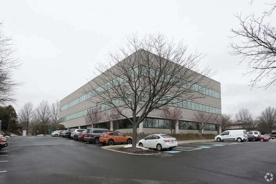 More Photos Of 2 Walnut Grove Dr, Horsham Township Office For Sale