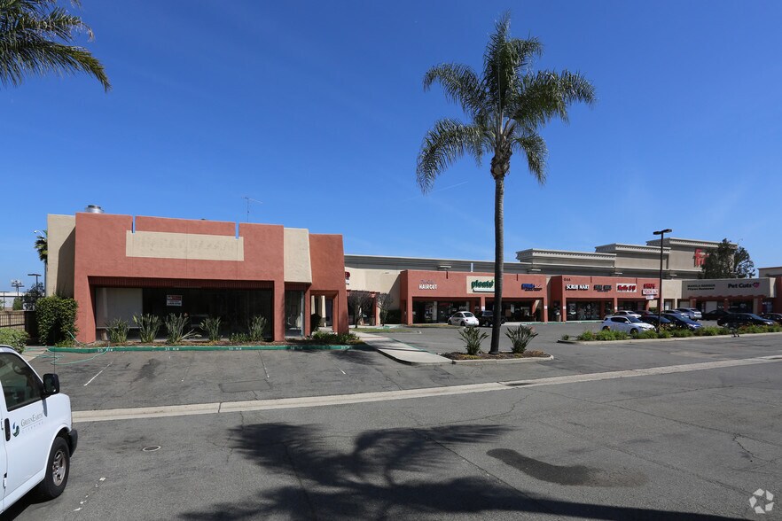 More Photos Of 844 W San Marcos Blvd, San Marcos General Retail For Lease