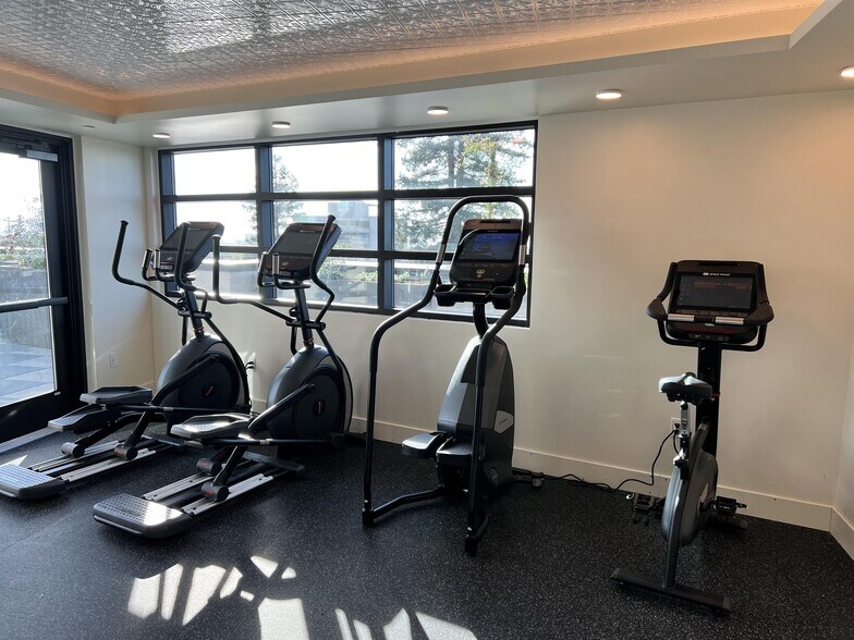 More Photos Of 2556 Telegraph Ave, Berkeley Apartments For Sale