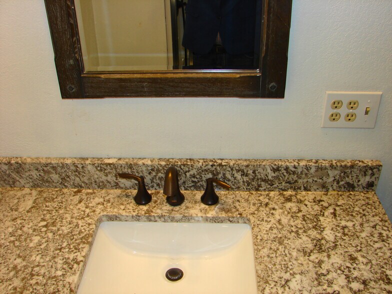 More Photos Of 715 W Broadway St, Sparta Apartments For Sale