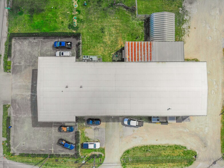 More Photos Of 650 Aldine Bender Rd, Houston Warehouse For Sale