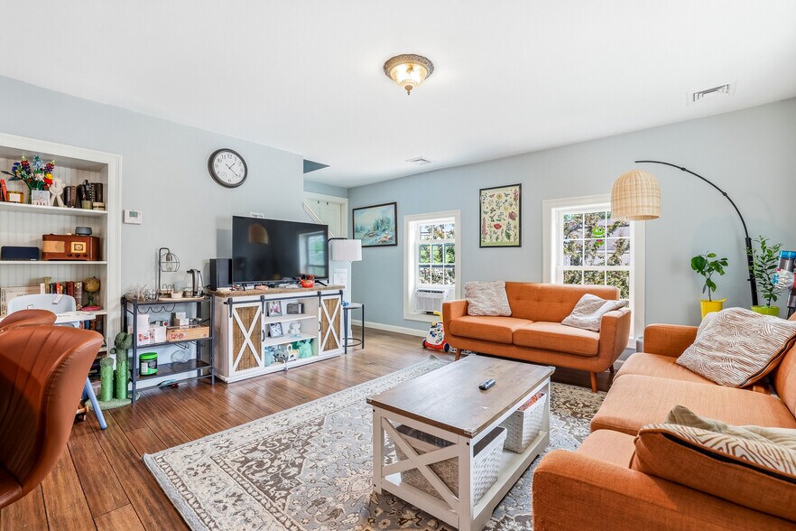 More Photos Of 1 Old Manchester Rd, Raymond Multifamily For Sale