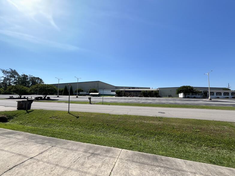 Primary Photo Of 101 Lenwood Rd SE, Decatur Manufacturing For Sale