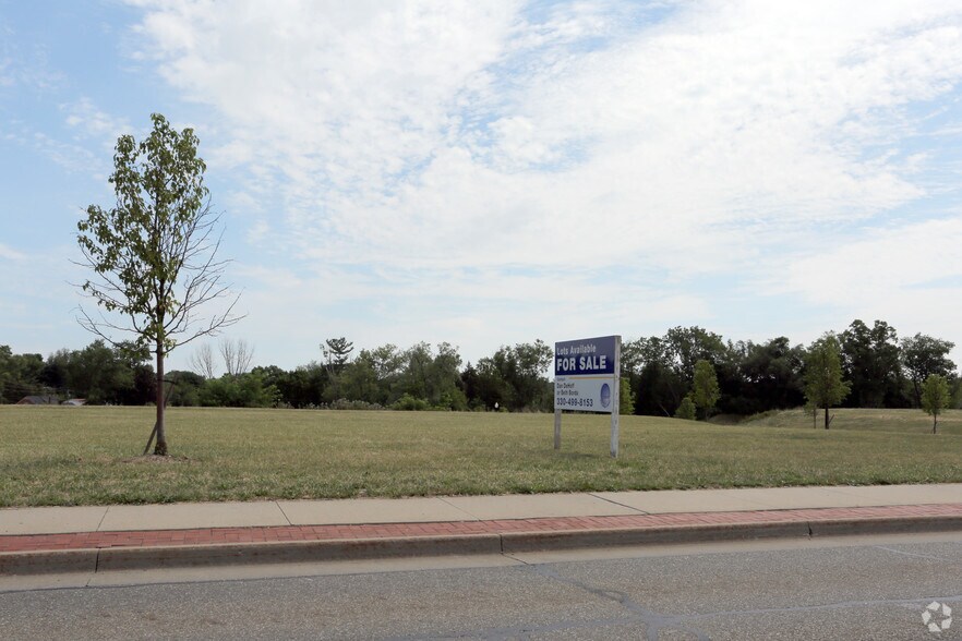 Primary Photo Of 1240 S Main St, North Canton Land For Sale