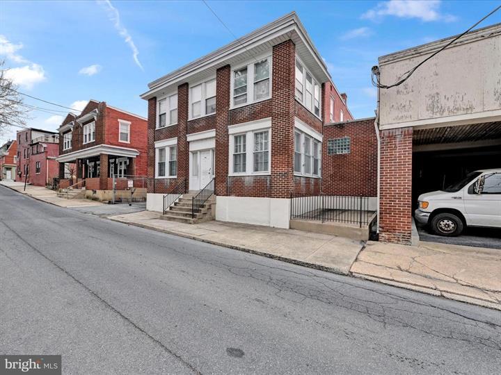 More Photos Of , Lancaster Unknown For Sale