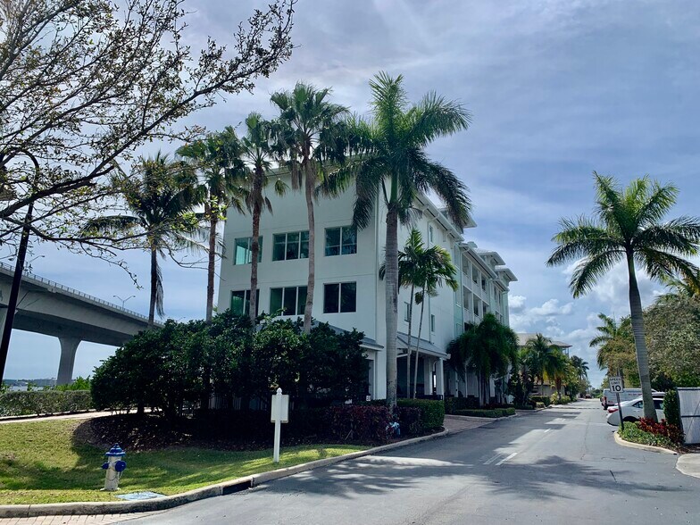 More Photos Of 415 NW Flagler Ave, Stuart Office Residential For Lease