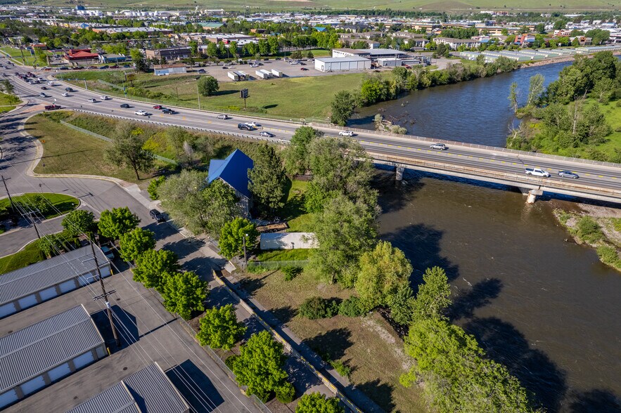 More Photos Of 1300 Clark Fork Dr, Missoula Freestanding For Sale