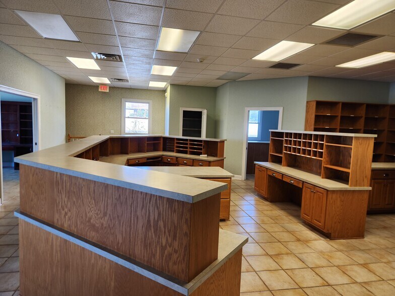 More Photos Of 2400 Newcastle St, Brunswick Office Residential For Lease