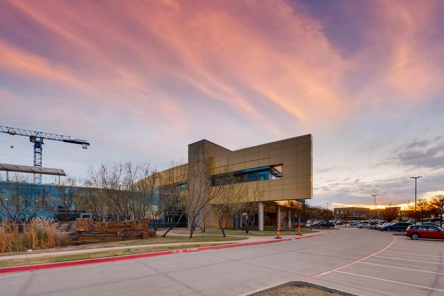 More Photos Of 10840 Texas Health Trl, Fort Worth Medical For Lease