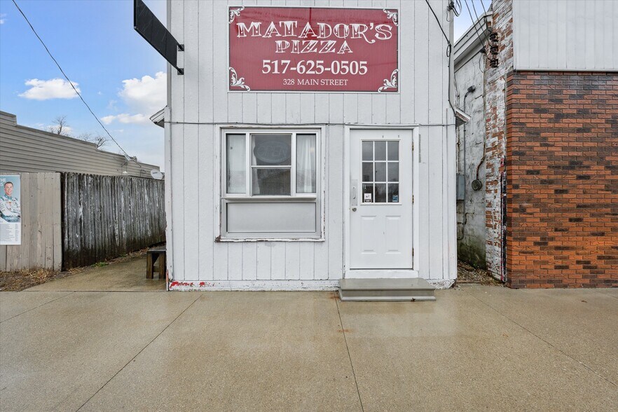 More Photos Of 328 N Main St, Morrice Fast Food For Sale