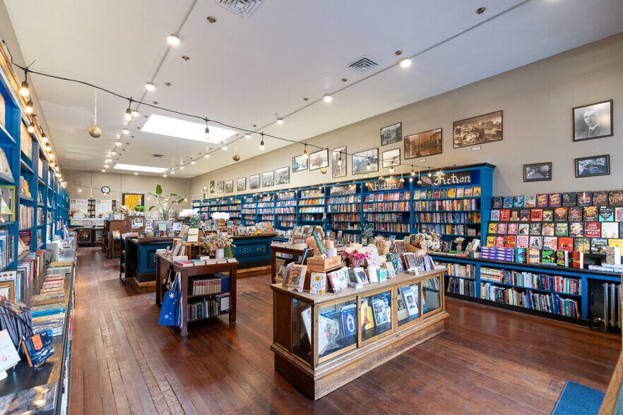 More Photos Of 315 E 2nd St, The Dalles General Retail For Sale