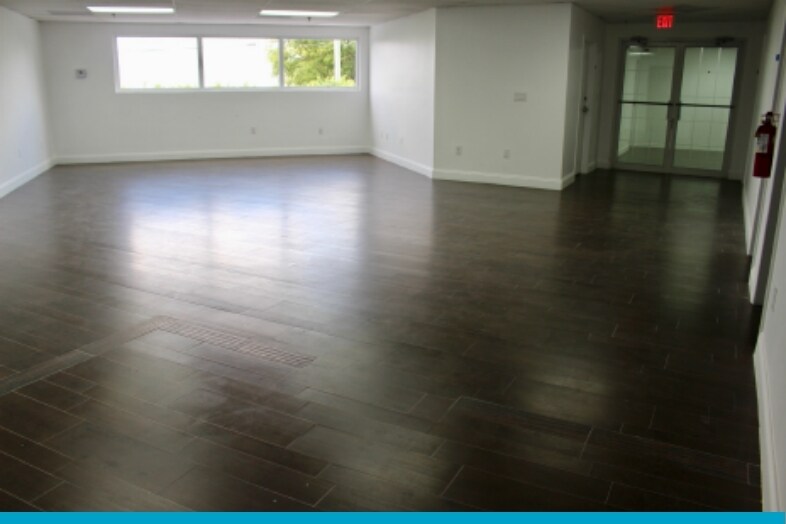 More Photos Of 6955 NW 52nd St, Miami Industrial For Lease