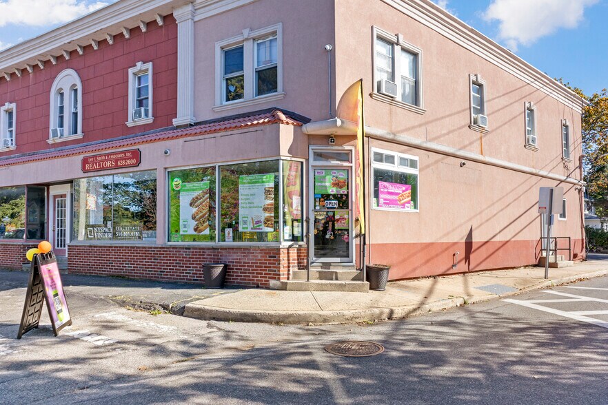 More Photos Of 78-88 Bayville Ave, Bayville Storefront Retail Residential For Lease