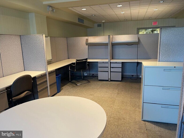 More Photos Of 106 York Rd, Jenkintown Office Residential For Sale