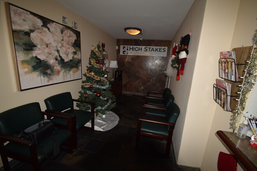 More Photos Of 320 S Jones Blvd, Las Vegas Office For Sale