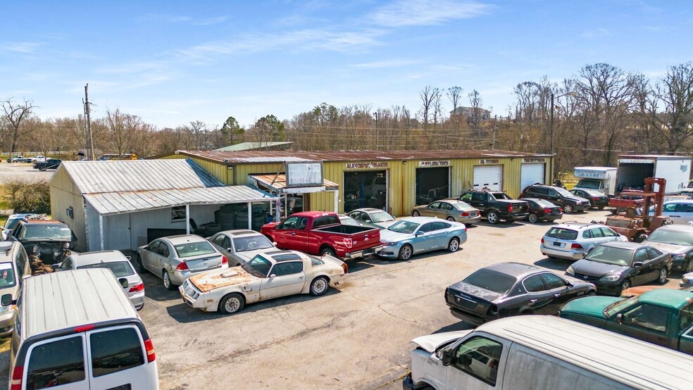 More Photos Of 34 Woodbury Hwy, Manchester Auto Dealership For Sale