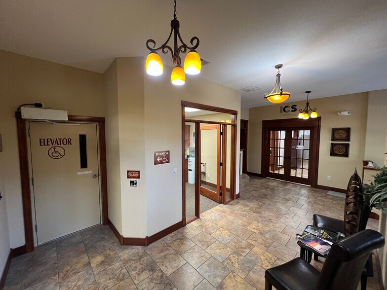 More Photos Of 104 Park Ave N, Park Rapids Medical For Lease