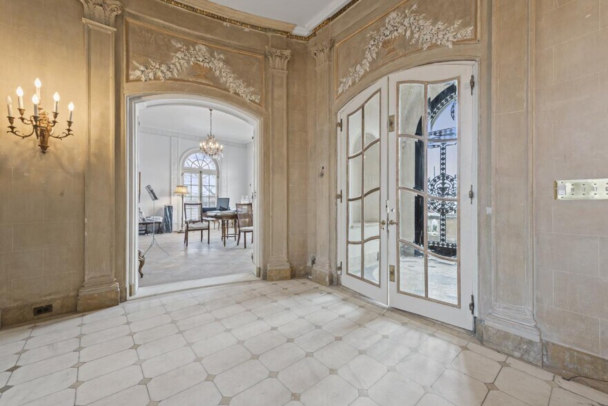 More Photos Of 8469 E Jefferson Ave, Detroit Office Residential For Sale