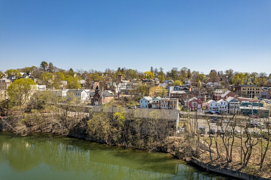 More Photos Of 201 Water St, Catskill Winery Vineyard For Sale