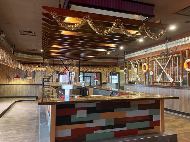 More Photos Of 7724 Ludington Ln, Birmingham Restaurant For Lease