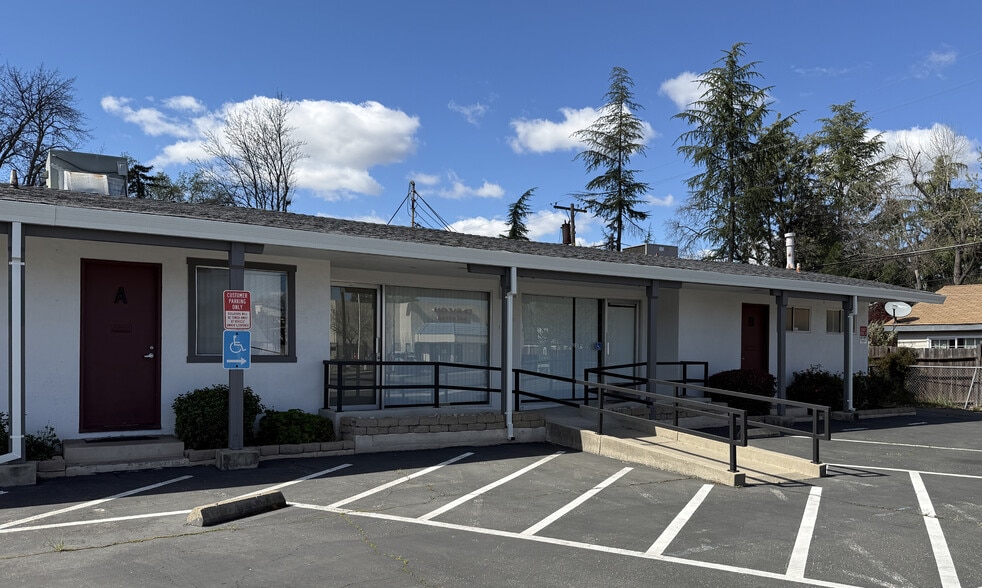 More Photos Of 6045-6047 Hazel Ave, Orangevale Medical For Lease