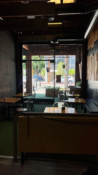 More Photos Of 8422-8428 W 3rd St, Los Angeles Restaurant For Lease