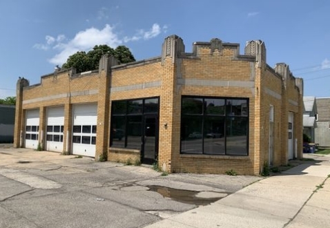 Primary Photo Of 501 Leonard St NW, Grand Rapids Storefront Retail Office For Sale