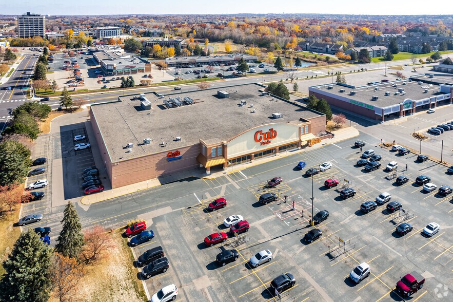 More Photos Of 1276 Town Centre Dr, Eagan Unknown For Lease