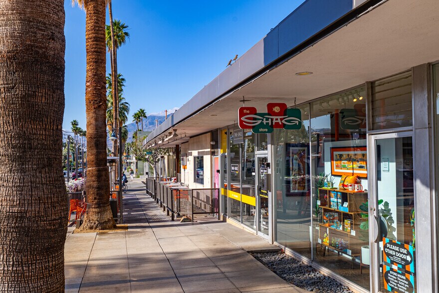 More Photos Of 707-745 N Palm Canyon Dr, Palm Springs Restaurant For Sale