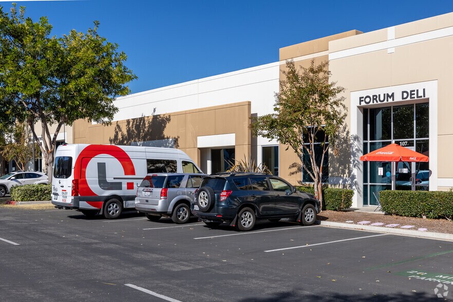 More Photos Of 3132 Tiger Run Ct, Carlsbad Research And Development For Lease