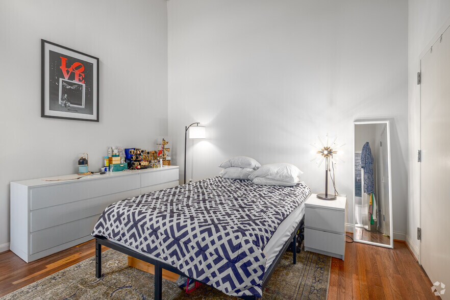 More Photos Of 311-313 W Baltimore St, Baltimore Apartments For Sale