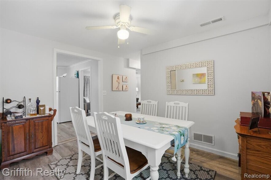 More Photos Of 131 E Main St, Vernon Religious Facility For Sale