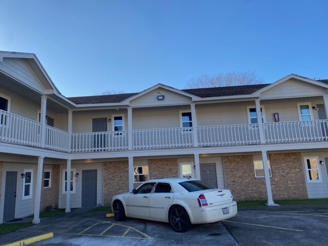 More Photos Of 6205 Jackson Rd, Hitchcock Apartments For Sale
