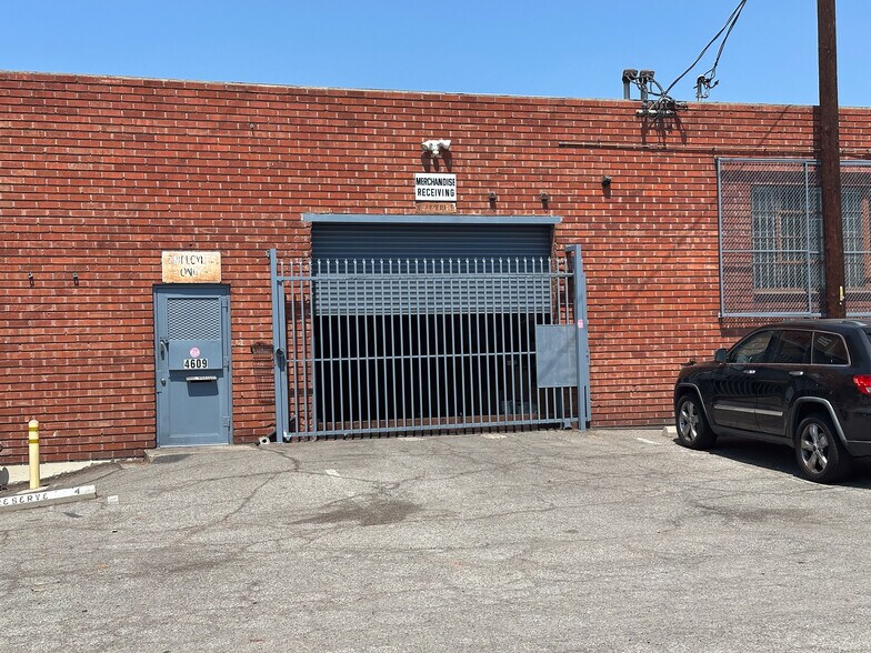 More Photos Of 4611 Sheila St, Commerce Warehouse For Lease