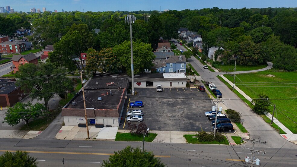 More Photos Of 853 N Nelson Rd, Columbus Industrial For Sale