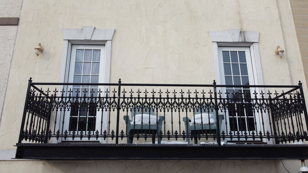 More Photos Of 5157 Main St, Downers Grove Office For Lease