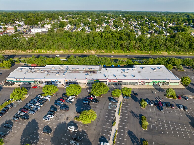 More Photos Of 2465 S Broad St, Hamilton Unknown For Lease