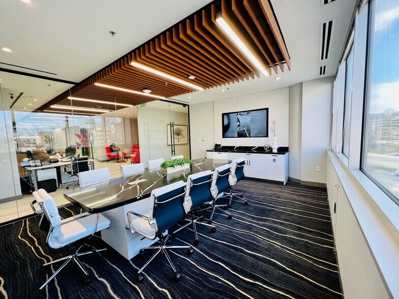 More Photos Of 7918 Jones Branch Dr, McLean Office For Lease
