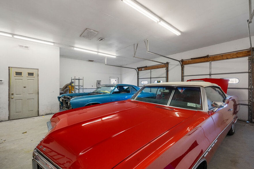 More Photos Of , Niagara Falls Unknown For Sale