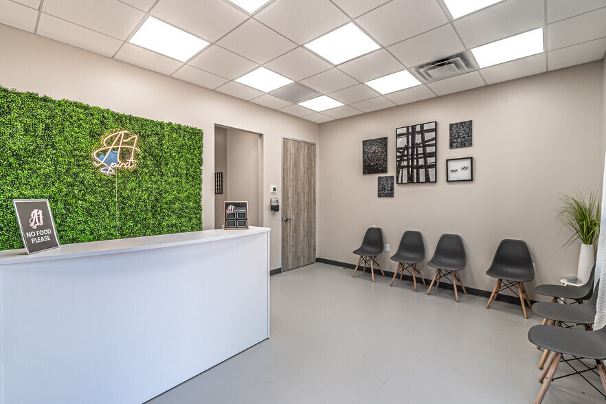 More Photos Of 1210 A St, Waller Medical For Lease