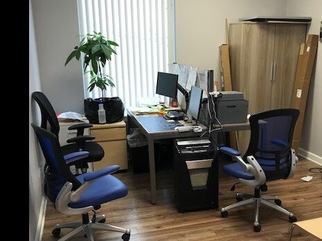 More Photos Of 1024-1036 Busse Hwy, Park Ridge Showroom For Lease