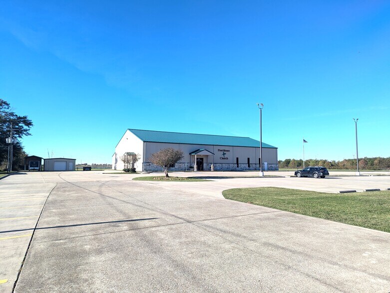Primary Photo Of 5315 N Twin City Hwy, Nederland Warehouse For Sale
