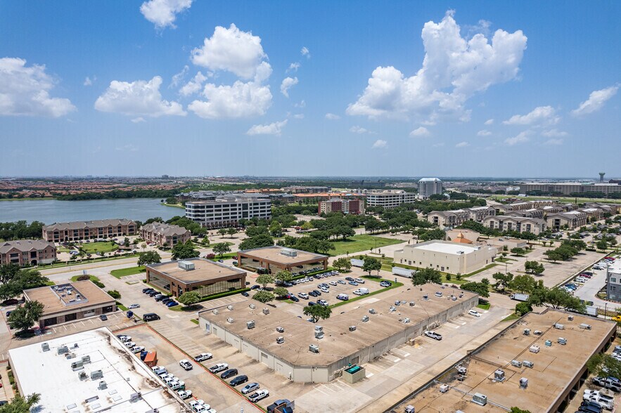 More Photos Of 11498 Luna Rd, Farmers Branch Unknown For Lease