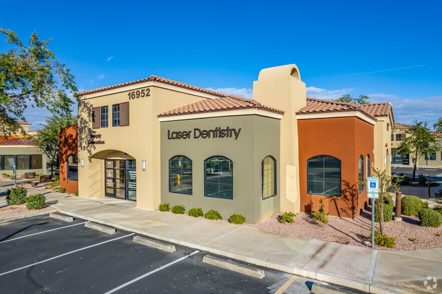 More Photos Of 16952 W Bell Rd, Surprise Medical For Lease