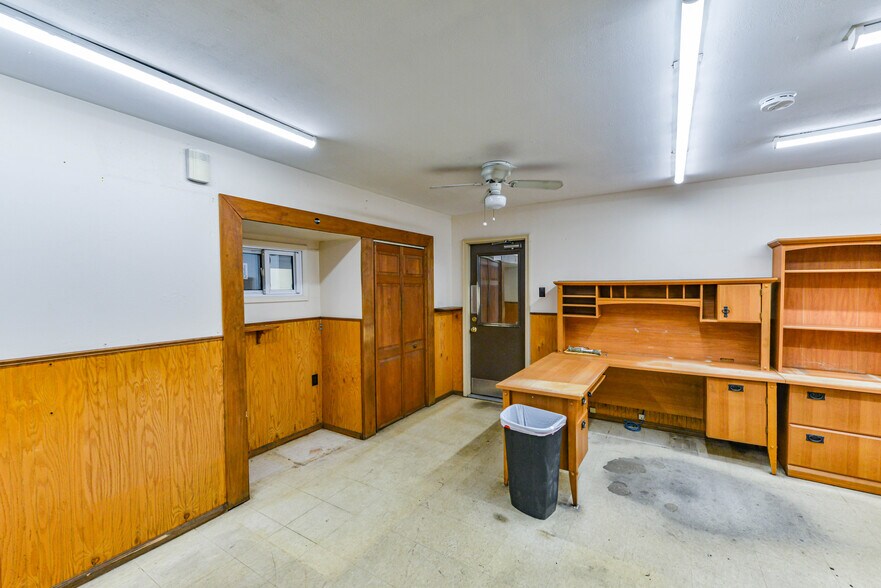 More Photos Of 6556 Jonas Pl, Berkeley Warehouse For Sale