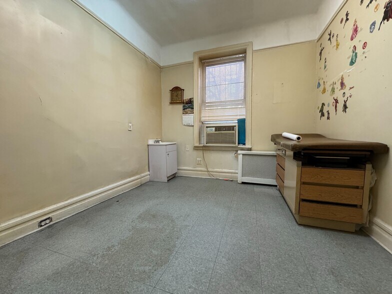 More Photos Of 4260 Broadway, New York Apartments For Lease
