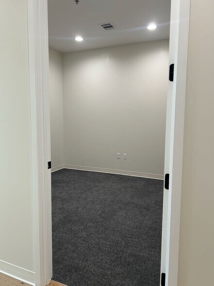 More Photos Of 1400 N Coit Rd, McKinney Office For Lease