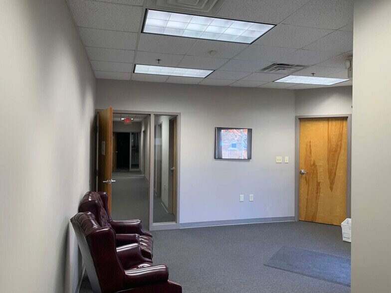More Photos Of 3110 Moon Station Rd NW, Kennesaw Distribution For Lease