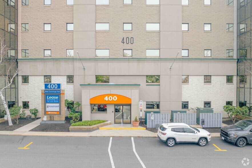 More Photos Of 400 W Cummings Park, Woburn Office For Lease